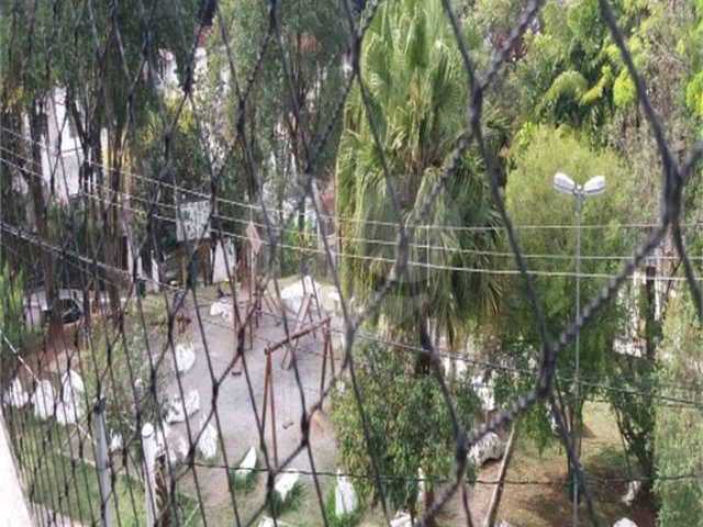 Sobrado à venda com 4 quartos, sendo 3 suítes,  em Vila Irmãos Arnoni, São Paulo, SP