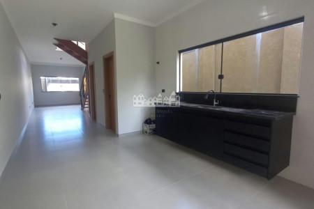 Casa à venda com 3 suítes em Alvinópolis, Atibaia, SP