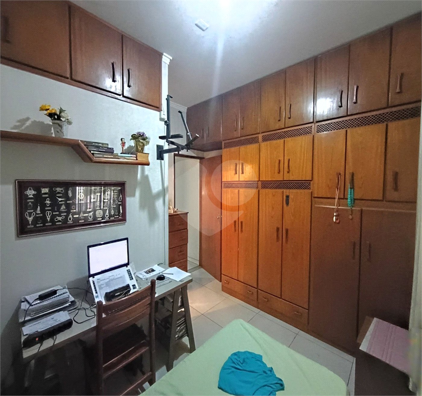 Casa Térrea à venda com 5 quartos, sendo 1 suíte, em Chora Menino, São Paulo, SP
