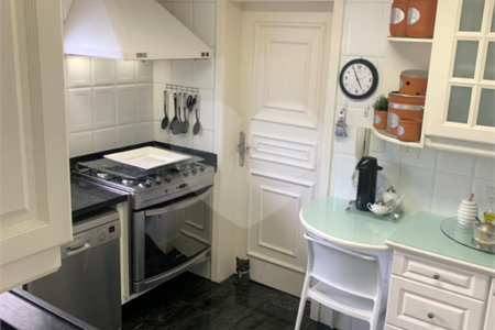 Apartamento à venda com 3 suítes em Vila Suzana, São Paulo, SP