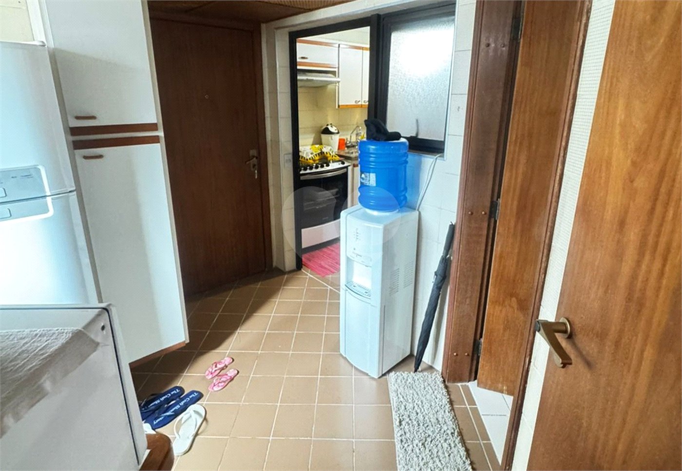 Apartamento à venda com 3 suítes em Pitangueiras, Guarujá, SP