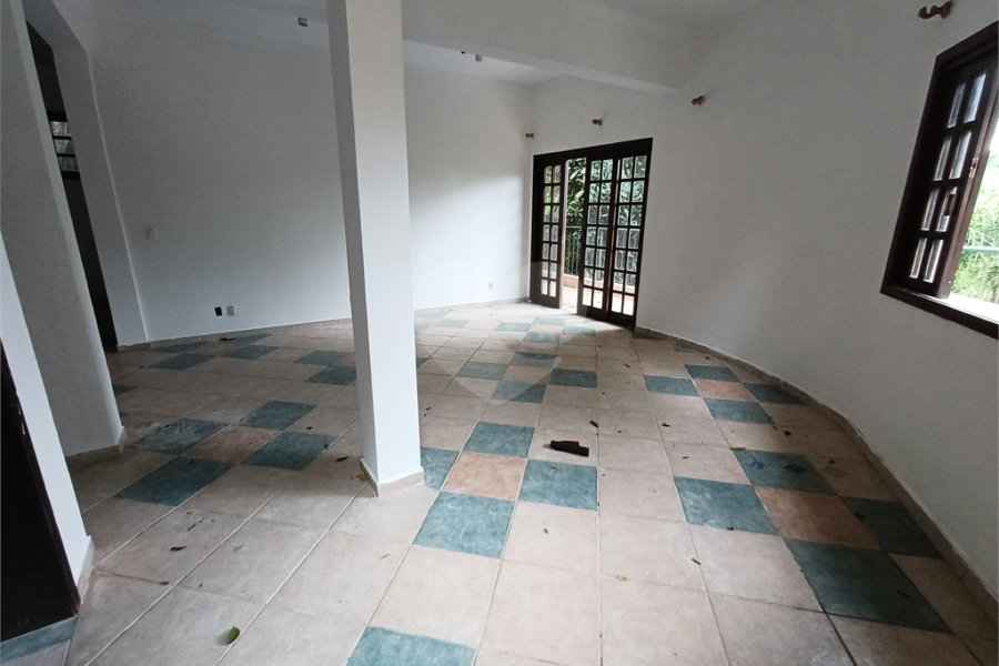 Casa para alugar com 3 quartos no condomínio Champs Elysees Village, Mairiporã - SP