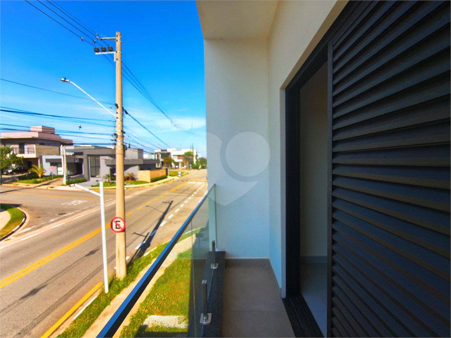 Casa à venda com 3 quartos, sendo 1 suíte, no condomínio Terras de São Francisco, Sorocaba - SP