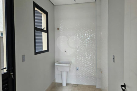 Casa à venda com 3 quartos, sendo 4 suítes, no condomínio Reserva dos Vinhedos, Louveira - SP