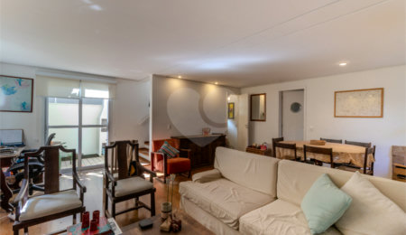 Sobrado à venda com 3 quartos, sendo 1 suíte,  em Alto da Boa Vista, São Paulo, SP