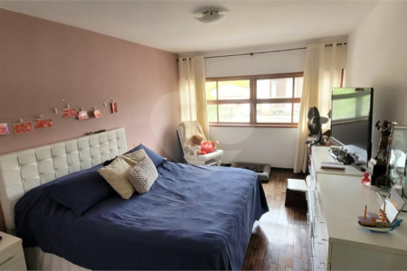 Casa à venda ou para alugar com 3 quartos, sendo 2 suítes, em Alto da Boa Vista, São Paulo, SP