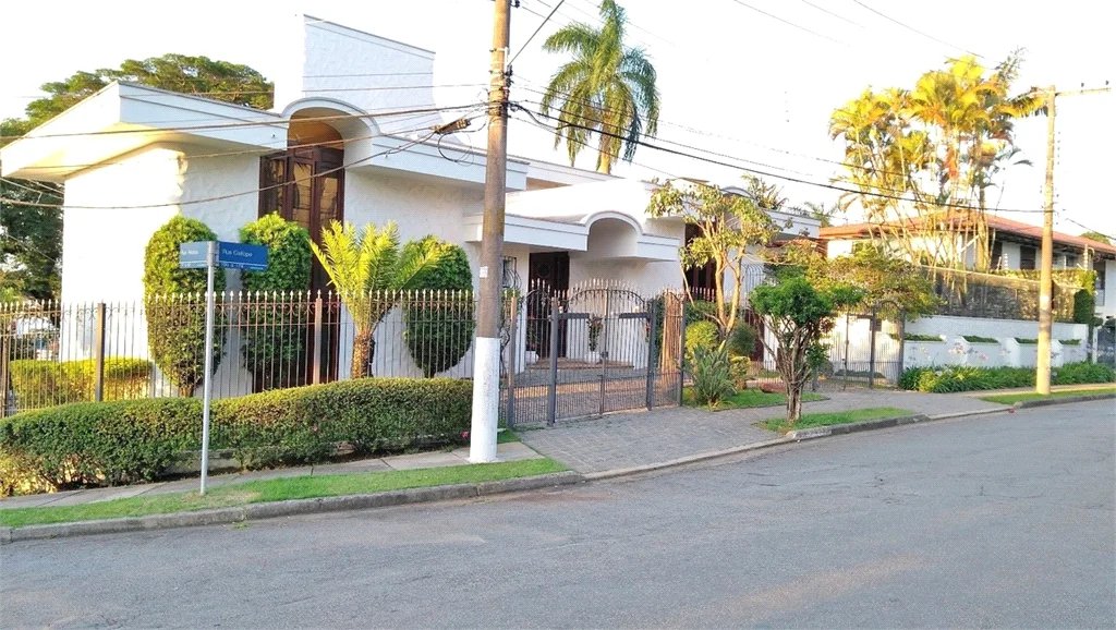 Casa à venda com 4 quartos, sendo 1 suíte, em Jardim Guedala, São Paulo, SP