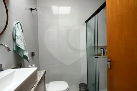 Casa à venda com 4 quartos, sendo 3 suítes, no condomínio Mosaico Essence, Mogi das Cruzes - SP