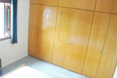Sobrado à venda com 4 quartos, sendo 2 suítes,  em Alto da Boa Vista, São Paulo, SP