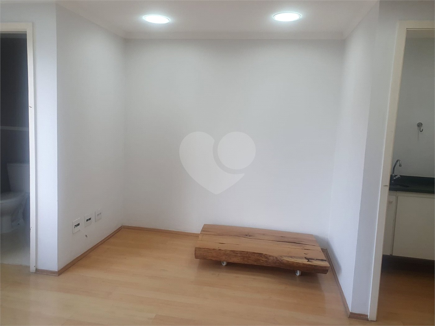 Sala à venda em Chácara Santo Antônio, São Paulo, SP