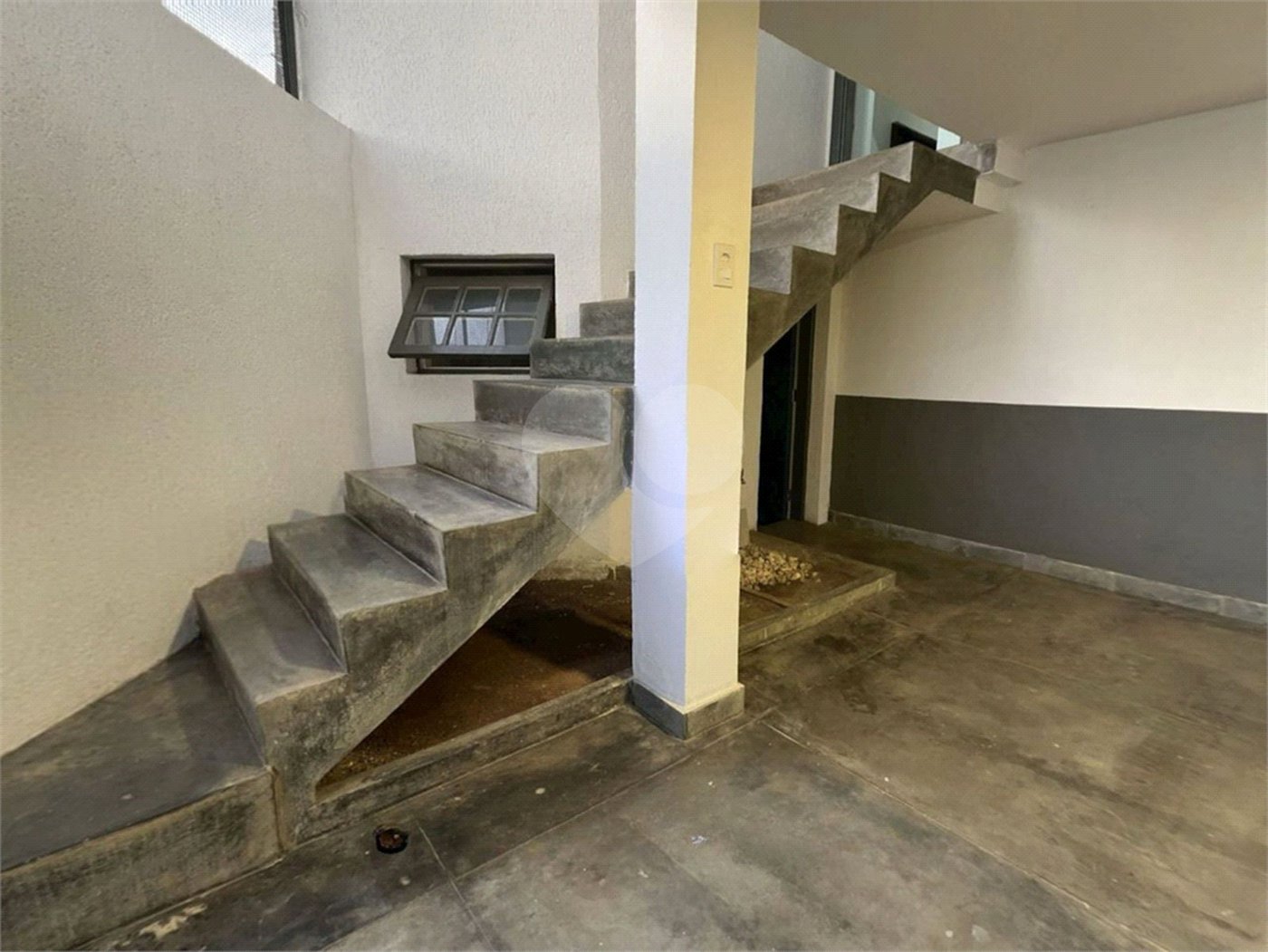 Sobrado à venda com 3 quartos, sendo 1 suíte,  no Centro, Mogi das Cruzes, SP