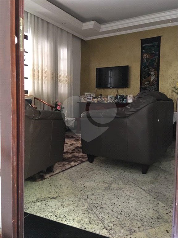 Sobrado à venda com 3 suítes em Vila Medeiros, São Paulo, SP