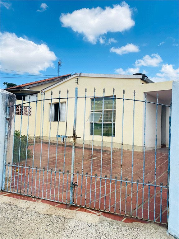 Casa à venda com 2 quartos, sendo 1 suíte, em Jardim Hungares, Sorocaba, SP