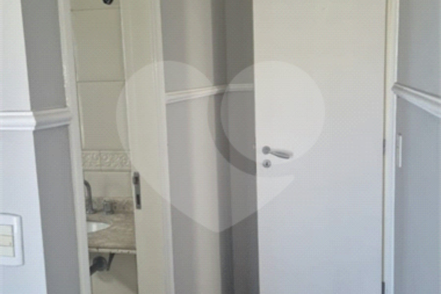 Sobrado à venda com 4 quartos, sendo 2 suítes, em Tremembé, São Paulo, SP
