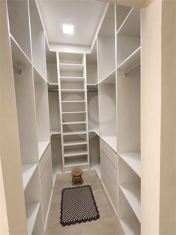 Casa à venda com 3 quartos, sendo 1 suíte, no condomínio Vila Rica, Indaiatuba - SP