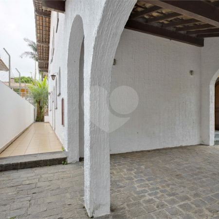 Sobrado à venda com 4 quartos, sendo 2 suítes, em Granja Julieta, São Paulo, SP
