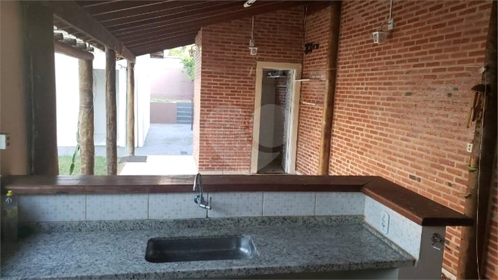 Casa com 4 Quartos para alugar - Residencial Samambaia