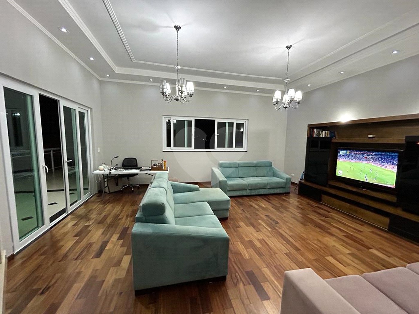 Casa à venda com 4 suítes no condomínio Aruã Eco Park, Mogi das Cruzes - SP