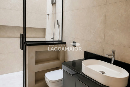 Casa à venda com 3 quartos, sendo 3 suítes, no condomínio Villa Dumont, Três Lagoas - MS
