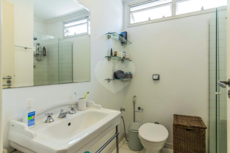 Apartamento à venda com 3 quartos, sendo 1 suíte, em Itaim Bibi, São Paulo, SP