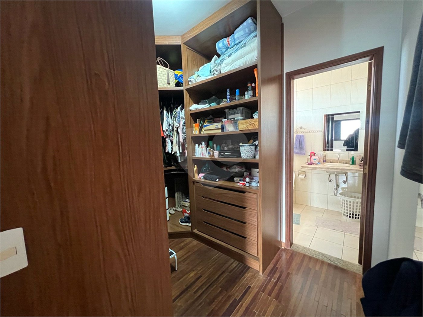Casa a venda com 5 quartos em São Carlos