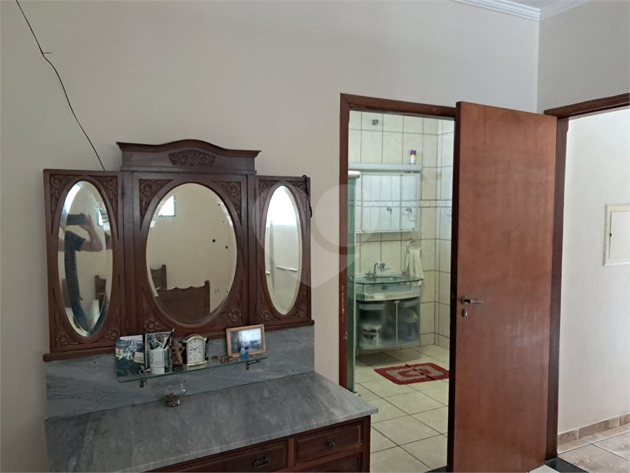 Casa à venda com 3 quartos, sendo 1 suíte, em Vila Boa Vista 1, São Carlos, SP