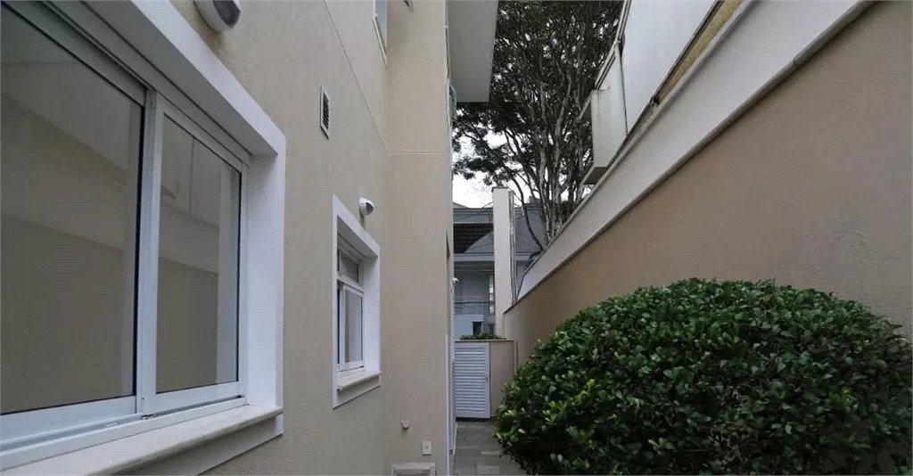 Casa à venda com 3 suítes no condomínio Residencial Morumbi, São Paulo - SP