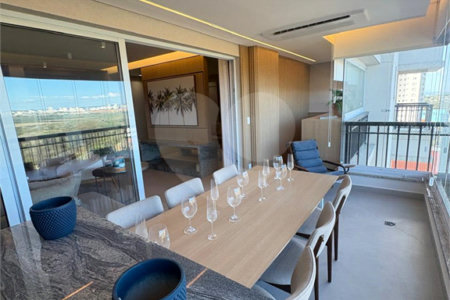 Apartamento à venda com 3 suítes em Urbanova, São José dos Campos, SP