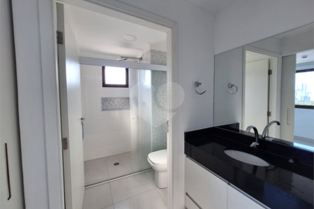 Apartamento para alugar com 2 quartos em Vila Olímpia, São Paulo, SP