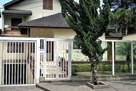 Sobrado à venda com 6 quartos, sendo 4 suítes, em Tucuruvi, São Paulo, SP