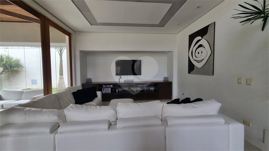 Casa à venda ou para alugar com 5 suítes em Serra da Cantareira, Mairiporã, SP