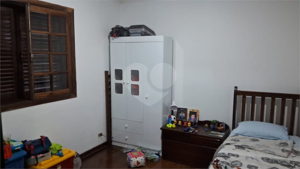 Casa à venda com 3 quartos, sendo 1 suíte,  no condomínio Alpes da Cantareira, Mairiporã - SP