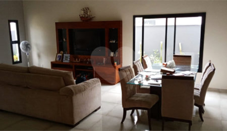 Casa à venda com 3 suítes no condomínio Chácara Ondina, Sorocaba - SP
