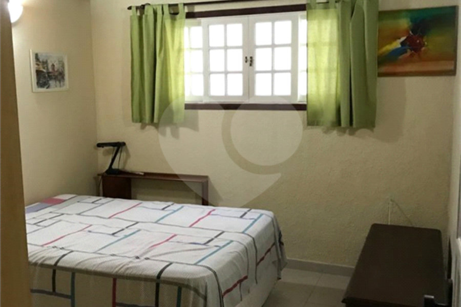 Casa Térrea à venda com 3 quartos, sendo 2 suítes, em Horto Florestal, São Paulo, SP