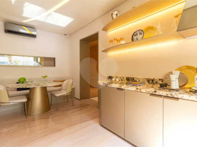Apartamento à venda com 4 suítes em Pinheiros, São Paulo, SP
