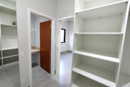 Casa à venda com 3 suítes no condomínio Residencial Golden Ville, Itapetininga - SP