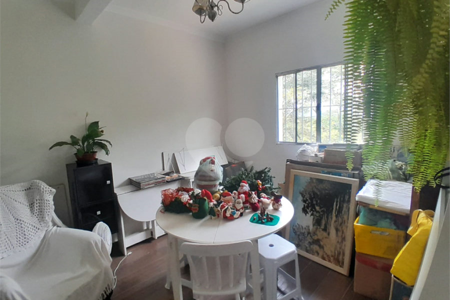 Sobrado à venda com 3 quartos, sendo 1 suíte, em Serra da Cantareira, Mairiporã, SP