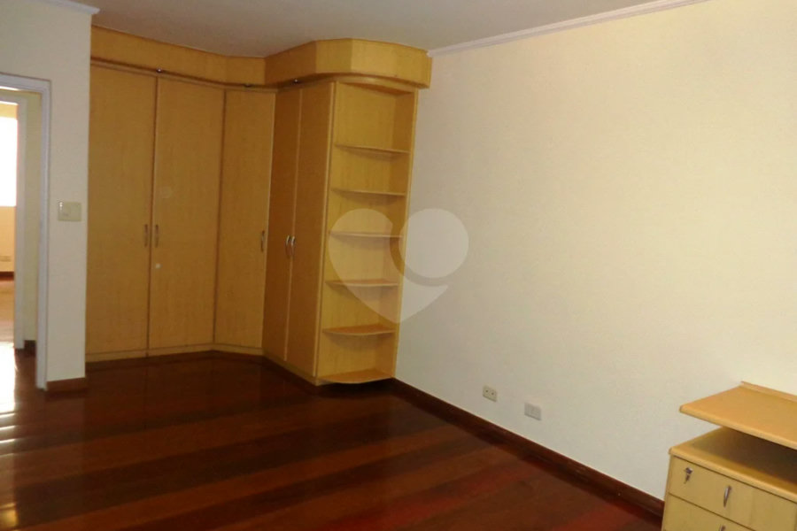 Apartamento à venda com 4 quartos, sendo 1 suíte,  em Santana, São Paulo, SP