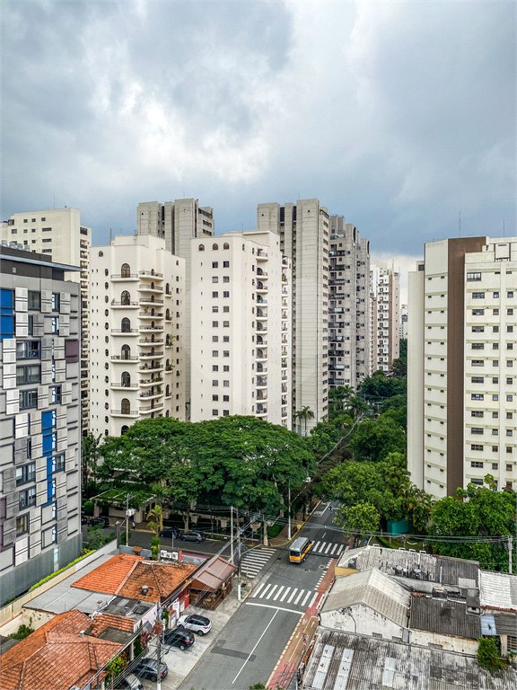 Apartamento à venda com 2 suítes em Indianópolis, São Paulo, SP