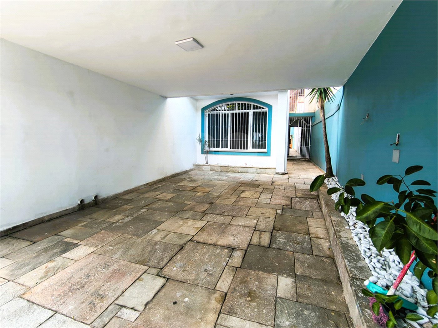 Sobrado à venda com 3 quartos, sendo 1 suíte,  em Jardim Esmeralda, São Paulo, SP
