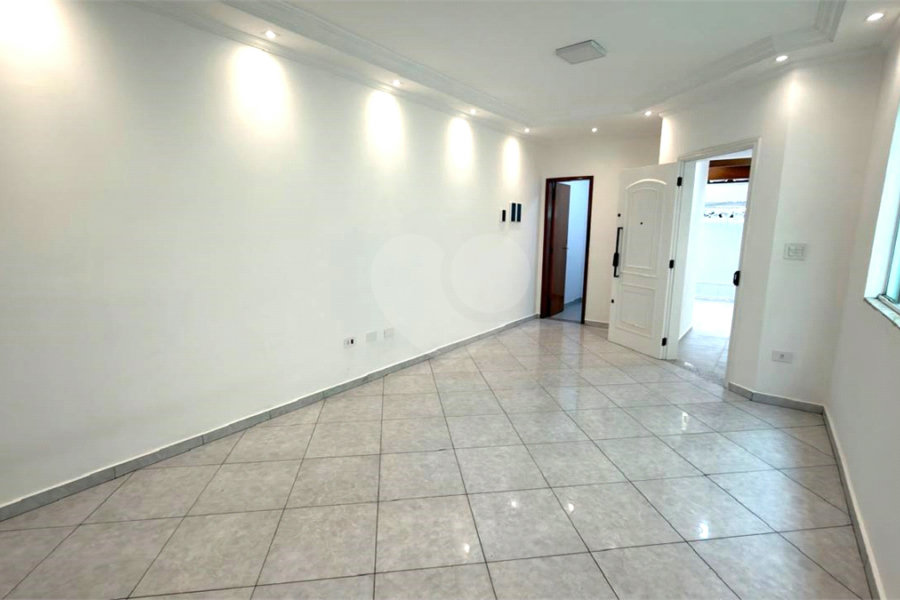 Sobrado à venda com 3 quartos, sendo 1 suíte, em Jardim Vila Formosa, São Paulo, SP