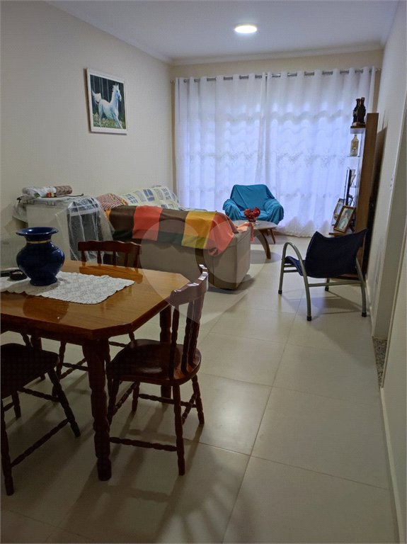 Chácara à venda com 3 quartos, sendo 2 suítes,  em Parque Varanguera, São Roque, SP