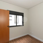 Sobrado à venda com 3 quartos, sendo 1 suíte, em Vila Gumercindo, São Paulo, SP