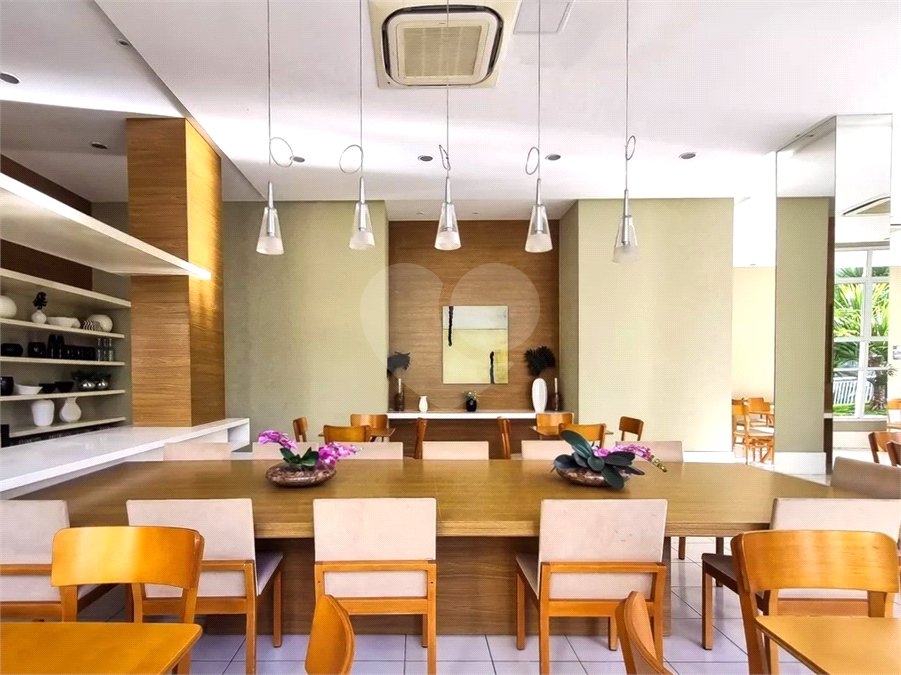 Apartamento à venda com 3 quartos, sendo 1 suíte,  em Vila Andrade, São Paulo, SP