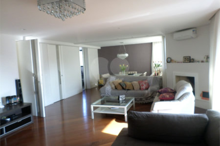 Apartamento à venda com 4 quartos, sendo 2 suítes, em Jardim Londrina, São Paulo, SP