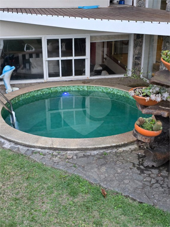Casa à venda com 5 quartos, sendo 1 suíte,  em Praia Rasa, Armação dos Búzios, RJ