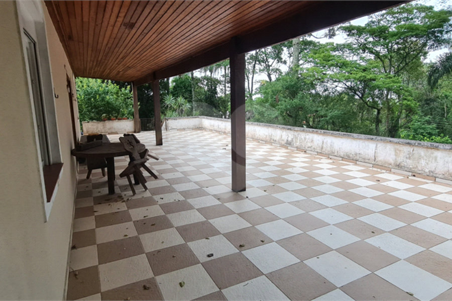 Casa à venda com 4 suítes no condomínio Jardim da Montanha I, Mairiporã - SP