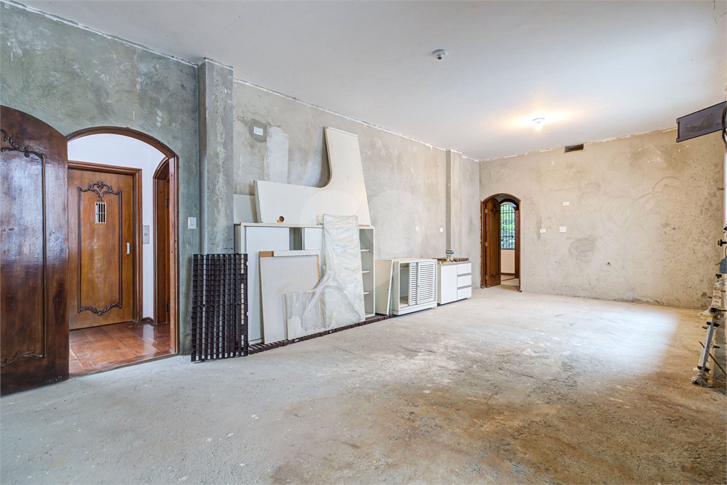 Casa à venda com 5 suítes em Jardim Prudência, São Paulo, SP