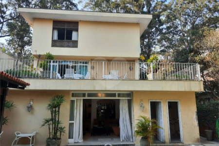 Sobrado à venda com 5 quartos, sendo 3 suítes, em Jardim Marajoara, São Paulo, SP