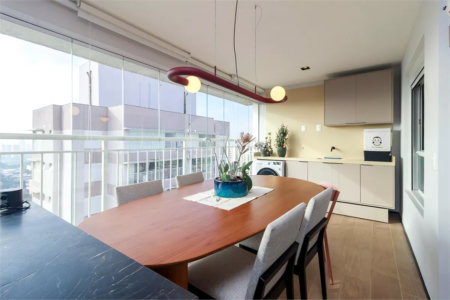 Apartamento à venda com 3 quartos, sendo 1 suíte,  em Santo Amaro, São Paulo, SP